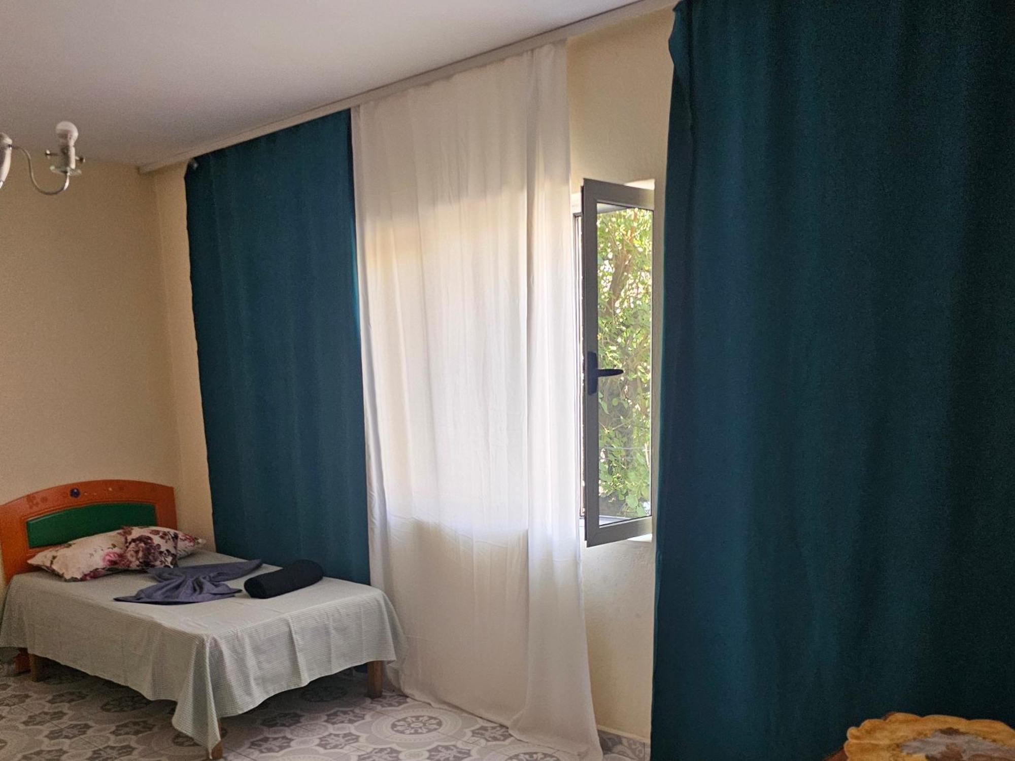 Apartment En's